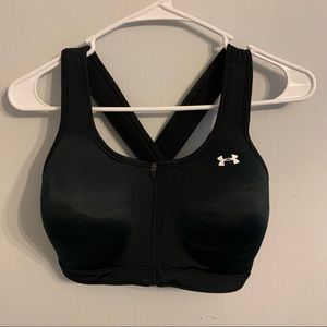 Womans Under Armour Sports Bra. Black. LG 36/38